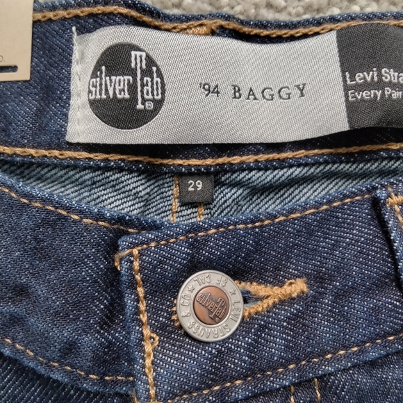 Levi's Silvertab '94 Baggy Dark Wash Wide Leg High Waist Jeans Size 29 - Picture 8 of 15